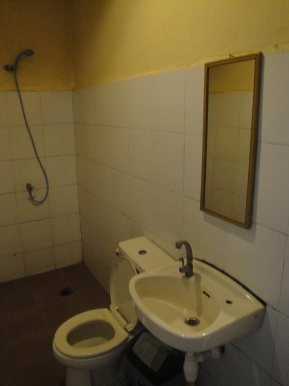 Izzi Homestay Τζίλι Τραγουανγκάν Εξωτερικό φωτογραφία